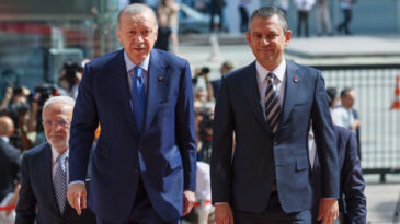 &Ouml;zel "Yetki Erdoğan'da" İfadesi, Saray'dan Yanıt Geldi