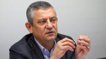 &Ouml;zg&uuml;r &Ouml;zel, Manisa Ziyaretinde Programlarını İptal Etti