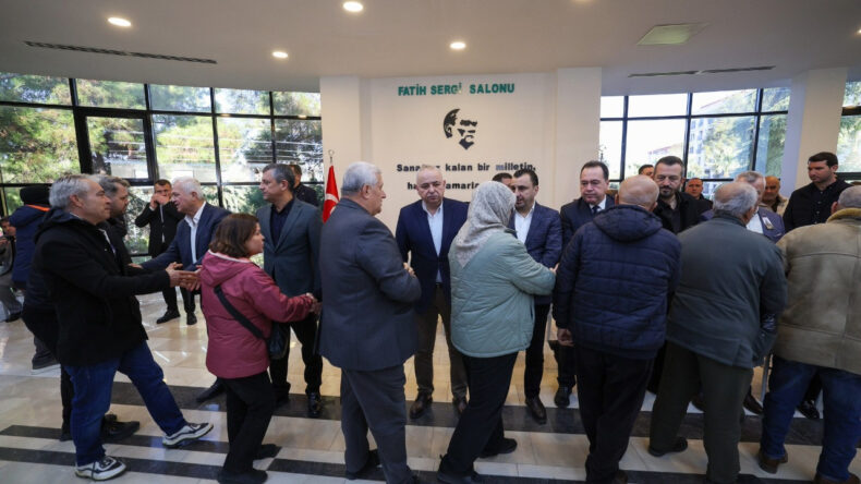 Özgür Özel ve Durbay Ailesi Taziyeleri Kabul Etti