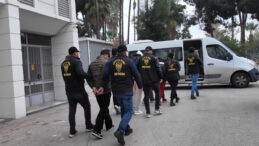 Pasaportlarına El Koyulan Kadınlar Kurtarıldı