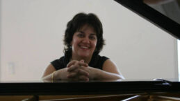 Piyanist Yeşim G&ouml;kalp Evinde Hayatını Kaybetti