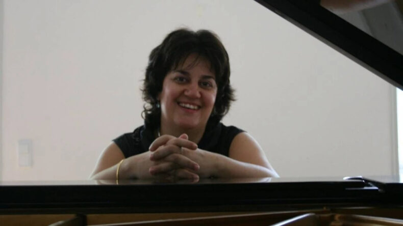 Piyanist Yeşim G&ouml;kalp Evinde Hayatını Kaybetti