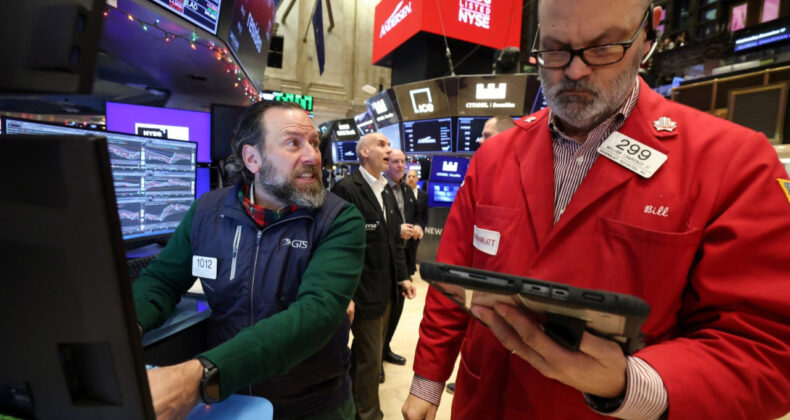 Piyasalarda Tatil Sakinliği S&uuml;r&uuml;yor