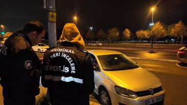 Polisin GBT Yapmak İstediği Ara&ccedil;ta Ceset Bulundu