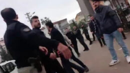 Polisten Gazetecilere Saldırı