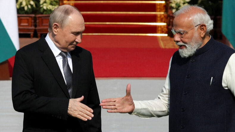 Putin ve Modi'nin G&ouml;r&uuml;şmesi: ABD'yi Kızdıracak Ziyaret