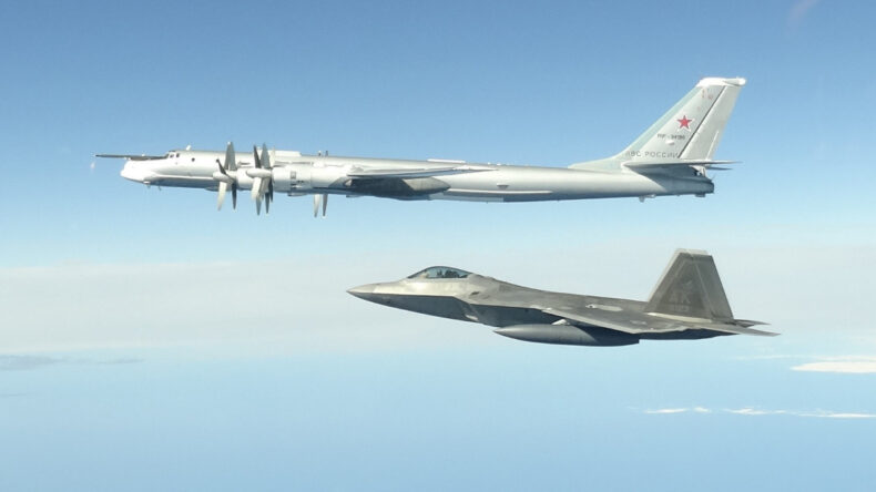 Rusya'dan AB'yi Tedirgin Eden Hamle: Bombardıman U&ccedil;akları Havalandı