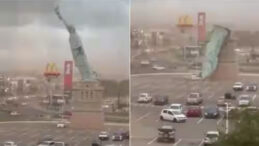 R&uuml;zgar dev heykeli devirdi