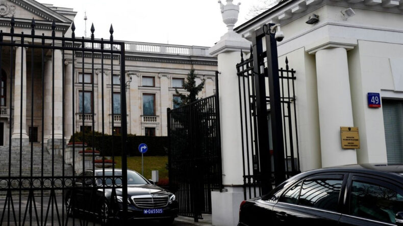 Sahte Diploma Skandalı: B&uuml;y&uuml;kel&ccedil;i G&ouml;revden Alındı