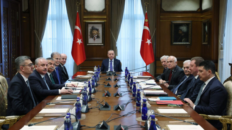 Saray'da YİK Toplantısı