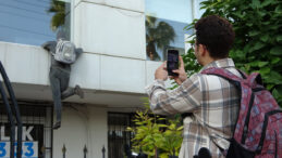 Şehrin En &Ccedil;ok İhbar Edilen 'Hırsızı' Aslında Bir Manken