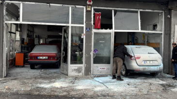 Servise G&ouml;t&uuml;r&uuml;len LPG Tankı Patladı