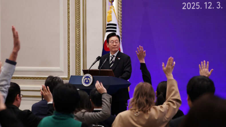 Sıkıy&ouml;netimden Bir Yıl Sonra &Ouml;z&uuml;r Dileme