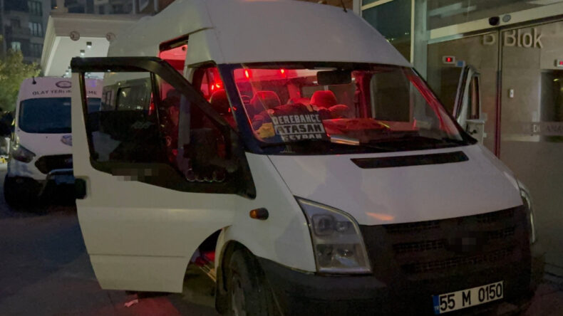 Silahlı Saldırıya Uğrayan Minib&uuml;s Şof&ouml;r&uuml; Hastaneye Kaldırıldı