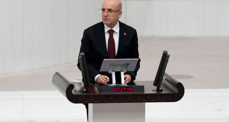 Şimşek'ten 'dezenflasyon' açıklaması: Güçlü momentum olacak