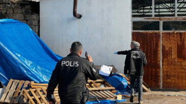 Soba Borusunu Sabitlemeye &Ccedil;alışırken Hayatını Kaybetti