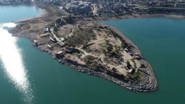 Son 4 g&uuml;n, boşaltılmazsa polis gelecek: Amerikan Adası i&ccedil;in yıkım kararı