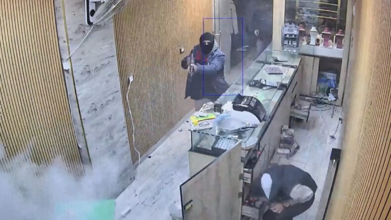 Suriye Halep'te Kuyumcu Soygunu: 2 &Ouml;l&uuml;