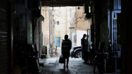 Suudi Arabistan'da Kriz: Hayat Pahalılığını Eleştirenlere Para Cezası