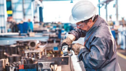 Ticari Kredi Faizleri Sanayicileri Zorluyor