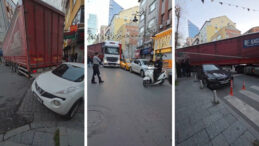 TIR Manevrası Mahallede Paniğe Neden Oldu: Park Halindeki Ara&ccedil;lara &Ccedil;arptı