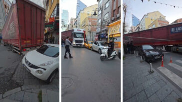 TIR Manevrası Mahallede Paniğe Neden Oldu: Park Halindeki Ara&ccedil;lara &Ccedil;arptı