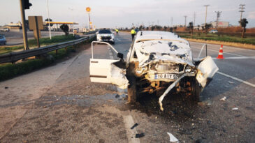 Trafik Kazasında 15 Yaşındaki &Ccedil;ocuk Hayatını Kaybetti