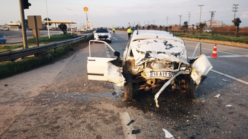 Trafik Kazasında 15 Yaşındaki &Ccedil;ocuk Hayatını Kaybetti