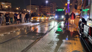 Tramvayın &Ccedil;arptığı 71 Yaşındaki Kadın Hayatını Kaybetti