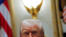 Trump 30 &Uuml;st D&uuml;zey Diplomatı Geri &Ccedil;ağırdı