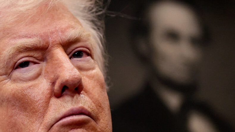 Trump'tan dikkat &ccedil;eken hamle: Yeni atama yaptı