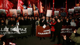 Tutuklanan CHP'li Şarbat İ&ccedil;in Kadık&ouml;y'de Eylem