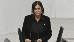 T&uuml;rkan El&ccedil;i, Diyarbakır Barosu'ndan kaydını neden sildirdiğini a&ccedil;ıkladı