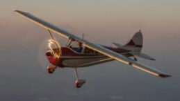 U&ccedil;ak Okyanusa D&uuml;şt&uuml;, Pilot Hayatını Kaybetti