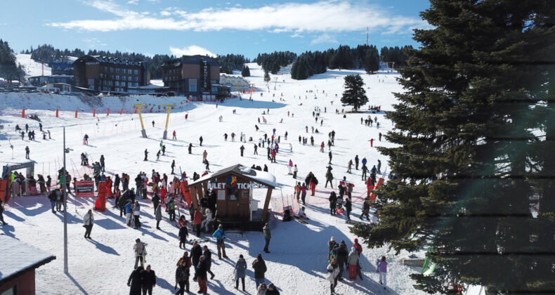 Uludağ'a Kar Yağdı, Kış Turizmi Canlandı