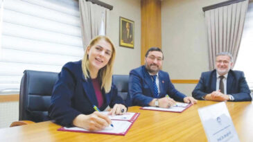 Usuls&uuml;zl&uuml;k İddiaları G&ouml;z Ardı Edildi, Protokoller İmzalandı
