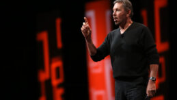 &Uuml;&ccedil; Ayda 150 Milyar Dolar Kaybetti