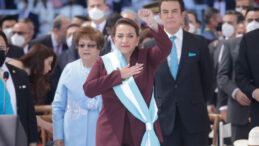 &Uuml;lkede Y&uuml;kselen Gerilim: Devlet Başkanı 'Darbe Girişimi' İddiasında Bulundu