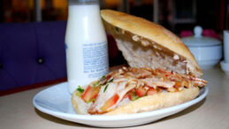 &Uuml;niversitelinin 47 D&uuml;r&uuml;m&uuml;n&uuml; Kim Yedi?