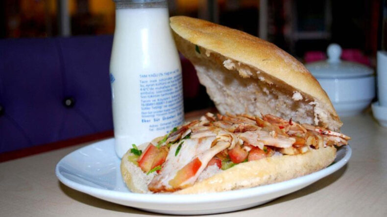 &Uuml;niversitelinin 47 D&uuml;r&uuml;m&uuml;n&uuml; Kim Yedi?