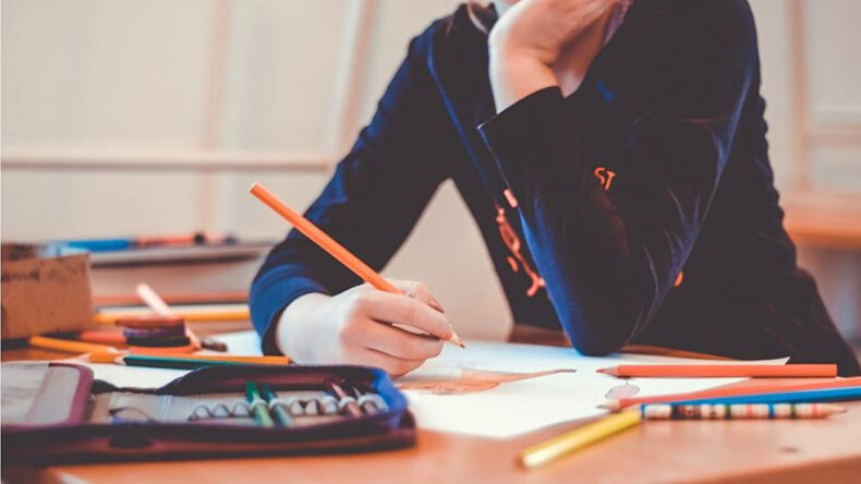 Uzman İsim A&ccedil;ıklıyor: 10 &Ccedil;ocuktan Birinde Disleksi G&ouml;r&uuml;l&uuml;yor