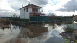 Yazlıklar Su Altında Kaldı