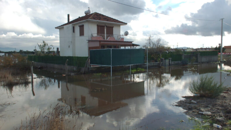 Yazlıklar Su Altında Kaldı