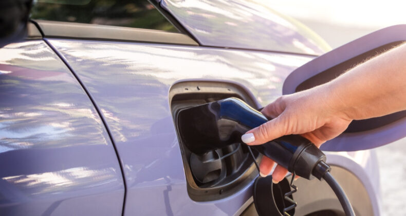 Yeni Elektrikli Ara&ccedil; Şarj Tarifeleri D&uuml;zenlemesi Yolda