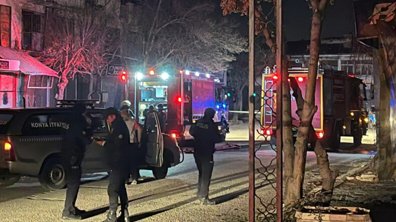 İş Yeri Deposunda Yaşayan Yaşlı Adam Yangında Hayatını Kaybetti