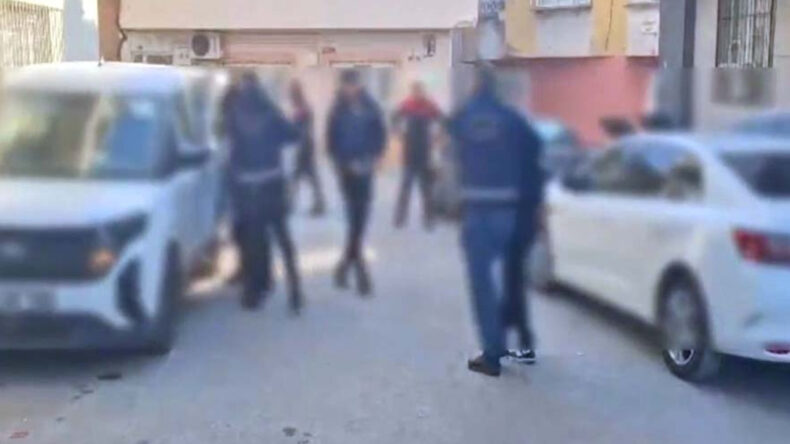 İş Yeri ve Ara&ccedil; Kundaklandı: Molotofkokteyli Kullanıldı