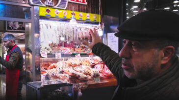 Yılbaşı &Ouml;ncesi Tepkiler: Ge&ccedil;en Seneye G&ouml;re Alışverişler D&uuml;ş&uuml;şte