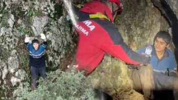 Yıldızları İzlemek İ&ccedil;in Dağa Tırmandı, 5 G&uuml;n Mahsur Kaldı: Dronla Selam G&ouml;nderdi