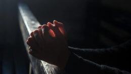 Yıllar Boyu S&uuml;ren İstismara Ceza &Ccedil;ıkmadı: Amca, Komşu ve Enişteye Beraat