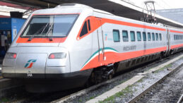 Y&uuml;r&uuml;yen Merdivenler &Ccedil;alışmadı, Yolculara Para İadesi Yapılacak